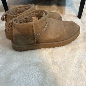 Ugg ultra mini